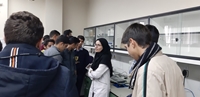 بازديد دانش آموزان از آزمايشگاه جامع تحقيقات